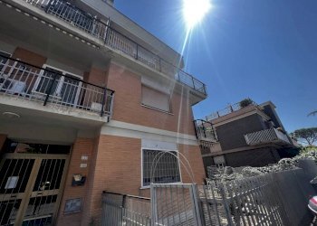 Stabile - Trilocale via Sant'Arcangelo di Romagna, 119, Roma - foto 23