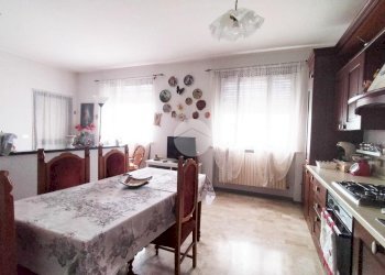 Quadrilocale Via Luigi Cadorna 11, Borgaro Torinese - foto 8