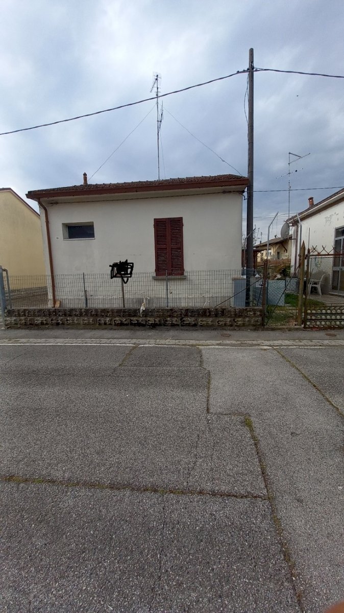 Independent house Ravenna (neighborhood San Bartolo) - photo 1