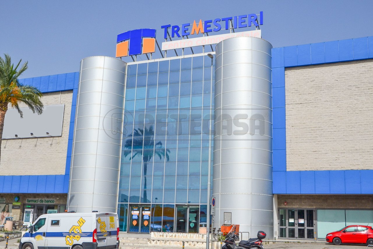 DSC_1526.JPG - Locale Commerciale Località Tremestieri 379, Messina - foto 1