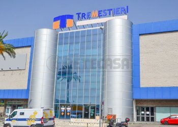 DSC_1526.JPG - Locale Commerciale Località Tremestieri 379, Messina - foto 1