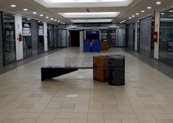 interna4 - Locale Commerciale Località Tremestieri 379, Messina - foto 9