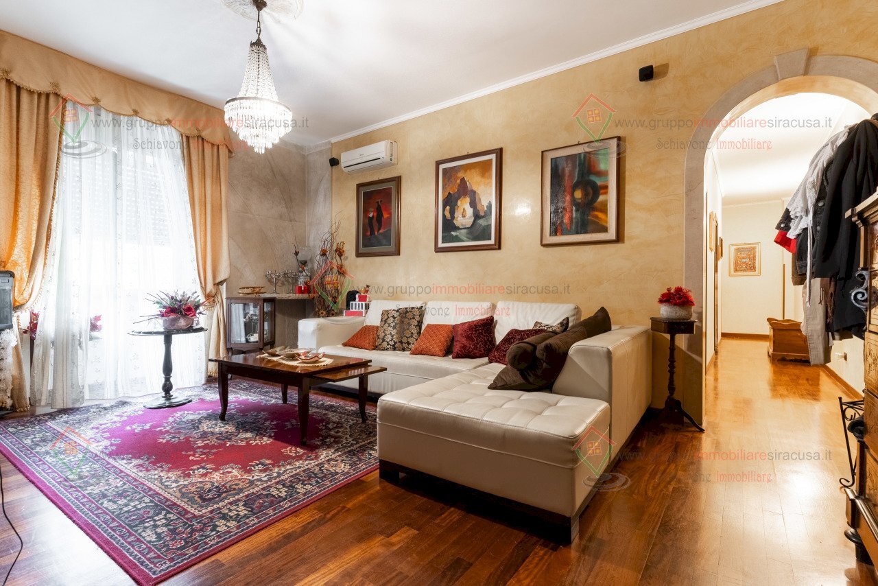 RIC06532-HDR.jpg - Four-room apartment Siracusa - photo 1