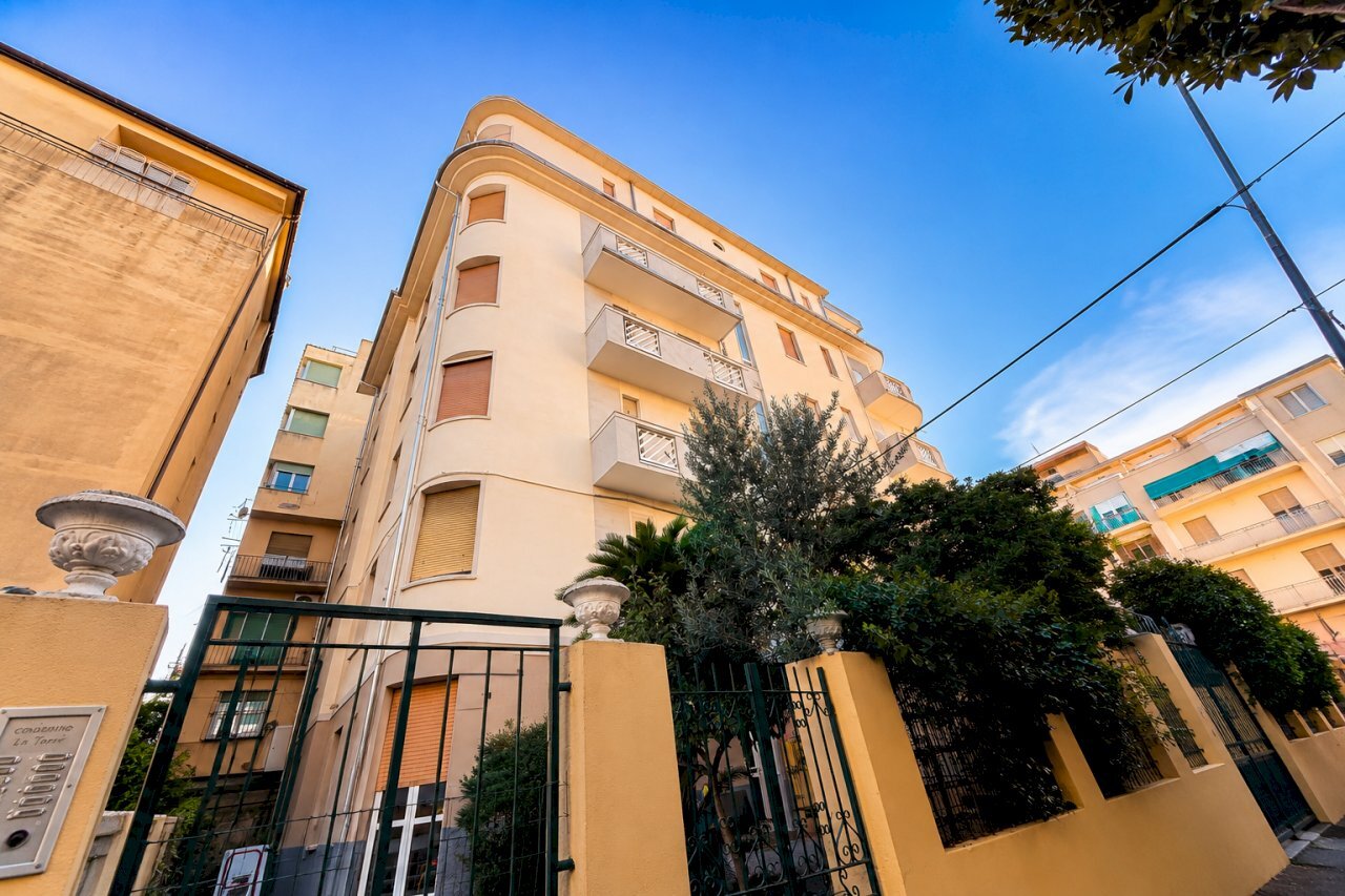 5d9714af-09f1-4c67-8ad3-5529eb9ba729 - Quadrilocale Viale Hanbury, Alassio - foto 1