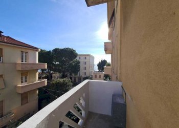 4abe8755-e9b8-4185-a009-6d8afb590fee - Four-room apartment Viale Hanbury, Alassio - photo 12
