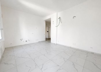 7fbc15c6-41be-499e-8c11-d6e0ccb5844f - Four-room apartment Viale Hanbury, Alassio - photo 6