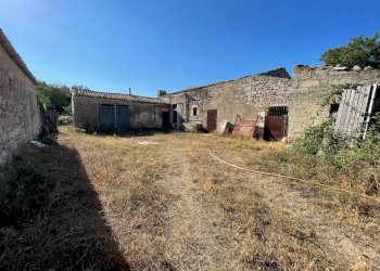 IMG_4539.jpg - Rustico Via Fosso Tantillo Pirato 77, Modica - foto 1