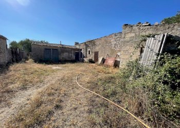 IMG_4538.jpg - Rustico Via Fosso Tantillo Pirato 77, Modica - foto 21