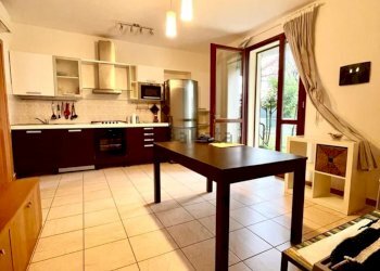 Bilocale Russi - foto 1