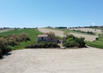 Terreno - Rustic via Roma, Terre Roveresche - photo 18