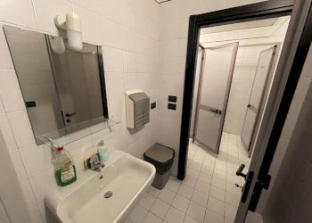 Bagno - Ufficio corso Unione Sovietica, 612/15, Torino (zona Mirafiori Sud) - foto 7