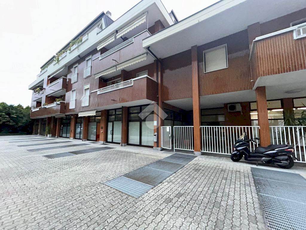 Negozio Negozio Via Panzeri, Settimo Milanese - foto 2