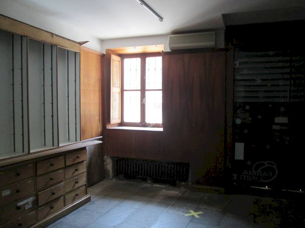 Negozio via San Francesco d'Assisi, 18, Villafranca Piemonte - foto 3