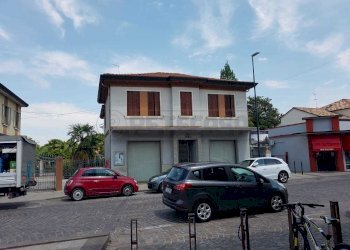 PHOTO-2023-06-15-11-06-46.jpg - Stabile - Palazzo Piazza IV Novembre 18, Martellago - foto 13