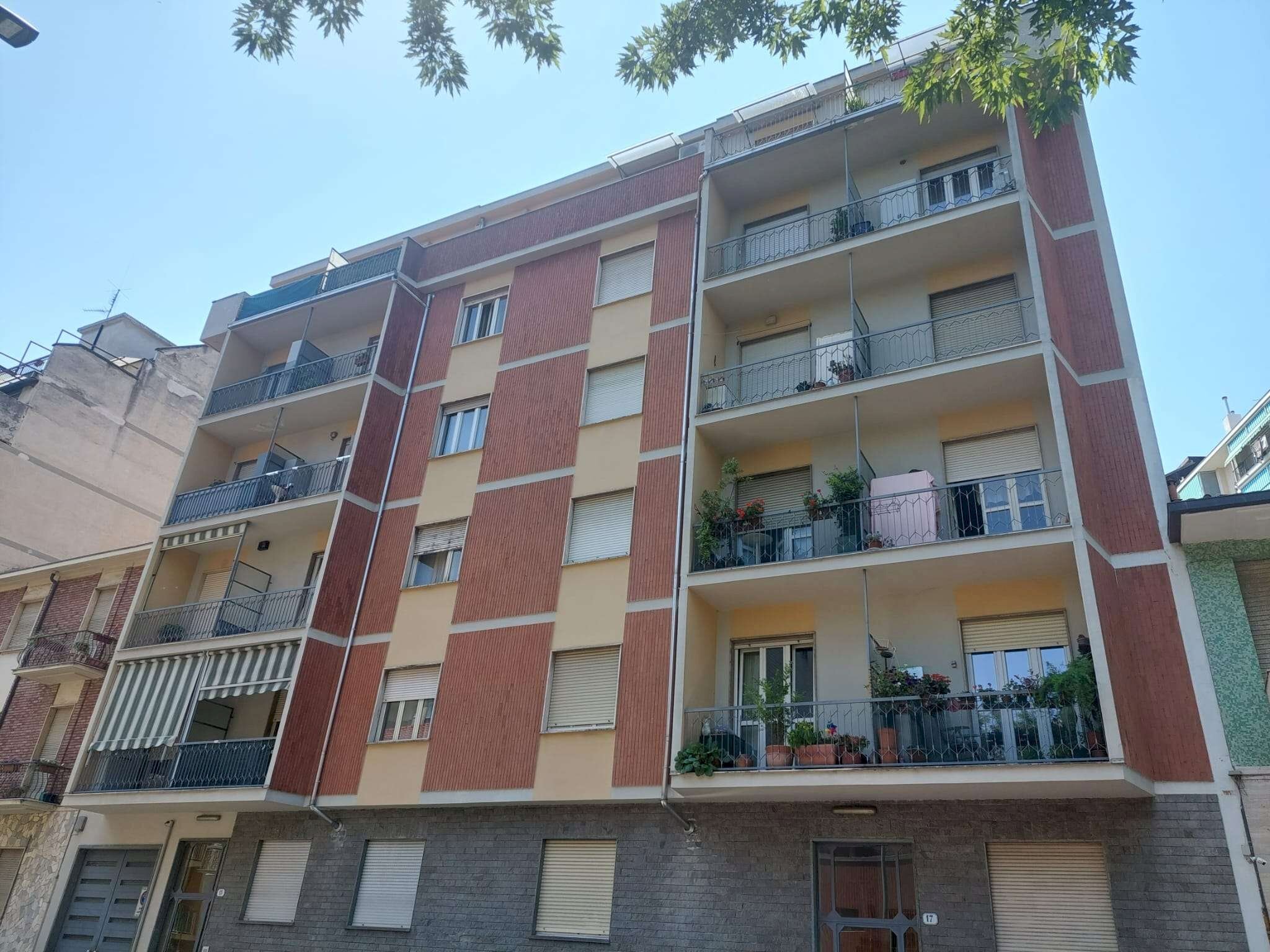 Facciata - Appartamento corso Orbassano, 224/17, Torino (zona Santa Rita) - foto 1