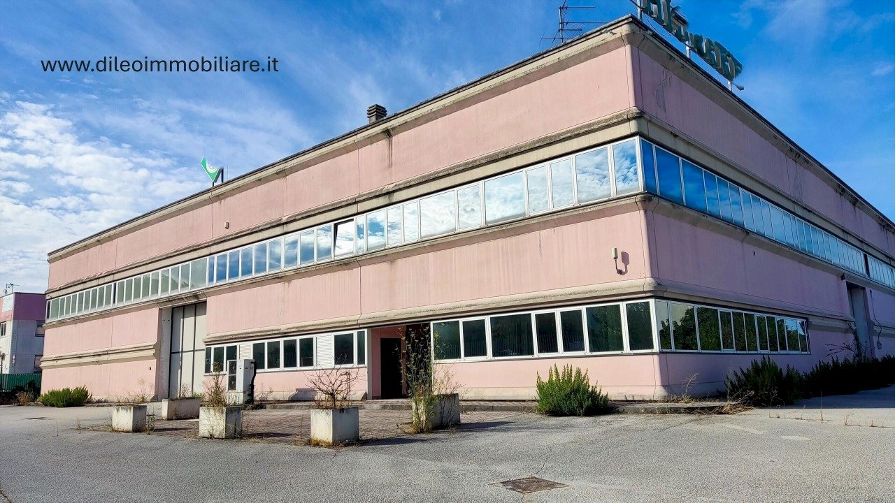 150644.jpg - Capannone via dell'industria 5-7, Castelplanio - foto 1