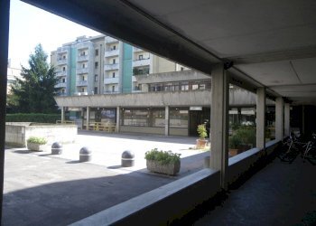 IMGP0363.JPG - Locale Commerciale Reggio nell'Emilia - foto 2