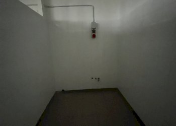 IMG_1267.JPG - Locale Commerciale Reggio nell'Emilia - foto 10