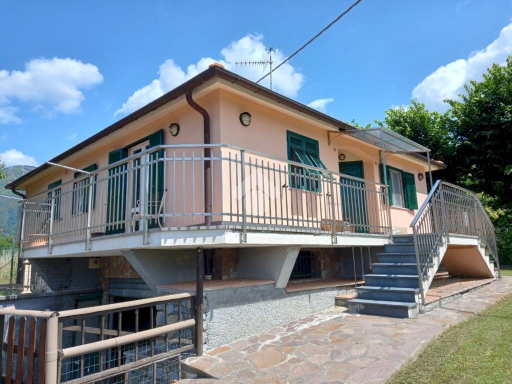 Semi-detached house Via Prato, Ne - photo 1