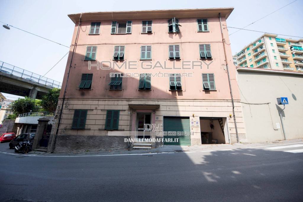 1 - Bilocale corso Luigi Andrea Martinetti, Genova (zona Sampierdarena) - foto 2