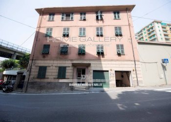 1 - Bilocale corso Luigi Andrea Martinetti, Genova (zona Sampierdarena) - foto 1