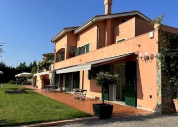 Facciata - Villa via Padre Semeria, 239, Sanremo - foto 2