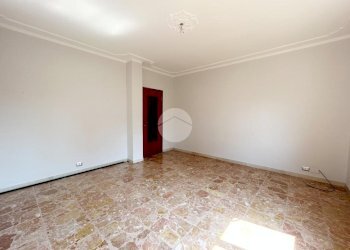 Four-room apartment Via Torino, Ivrea - photo 4