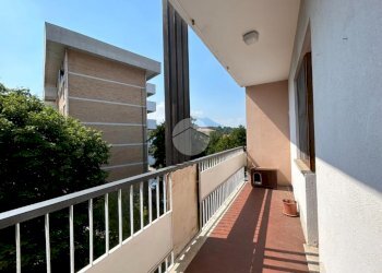 Four-room apartment Via Torino, Ivrea - photo 1