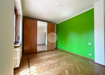 Four-room apartment Via Torino, Ivrea - photo 9