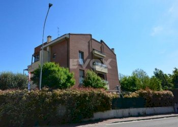Three-room apartment Bologna - photo 2