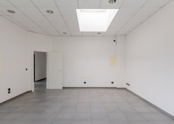 Imm. Castelmaggiore Via Colombo 77-12.jpg - Ufficio Via Cristoforo Colombo 77/9, Bologna - foto 14