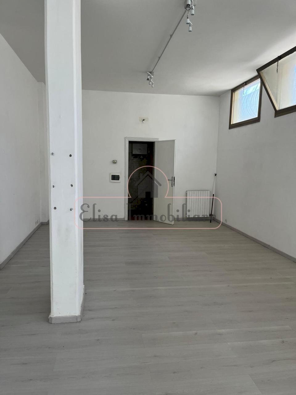 WhatsApp Image 2023-07-14 at 11.53.27.jpeg - Commercial Premises Viareggio - photo 2