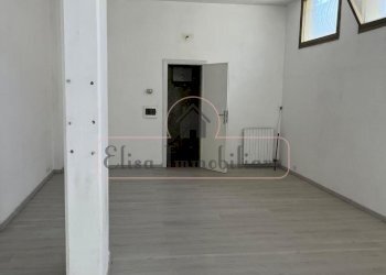 WhatsApp Image 2023-07-14 at 11.53.27.jpeg - Commercial Premises Viareggio - photo 2