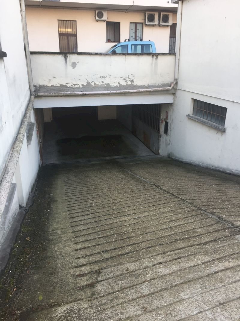 Box via Don Ferrero, Asti - foto 1