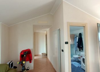 IMG20230629104331.jpg - Appartamento Via Firenze 74, Celle Ligure - foto 4