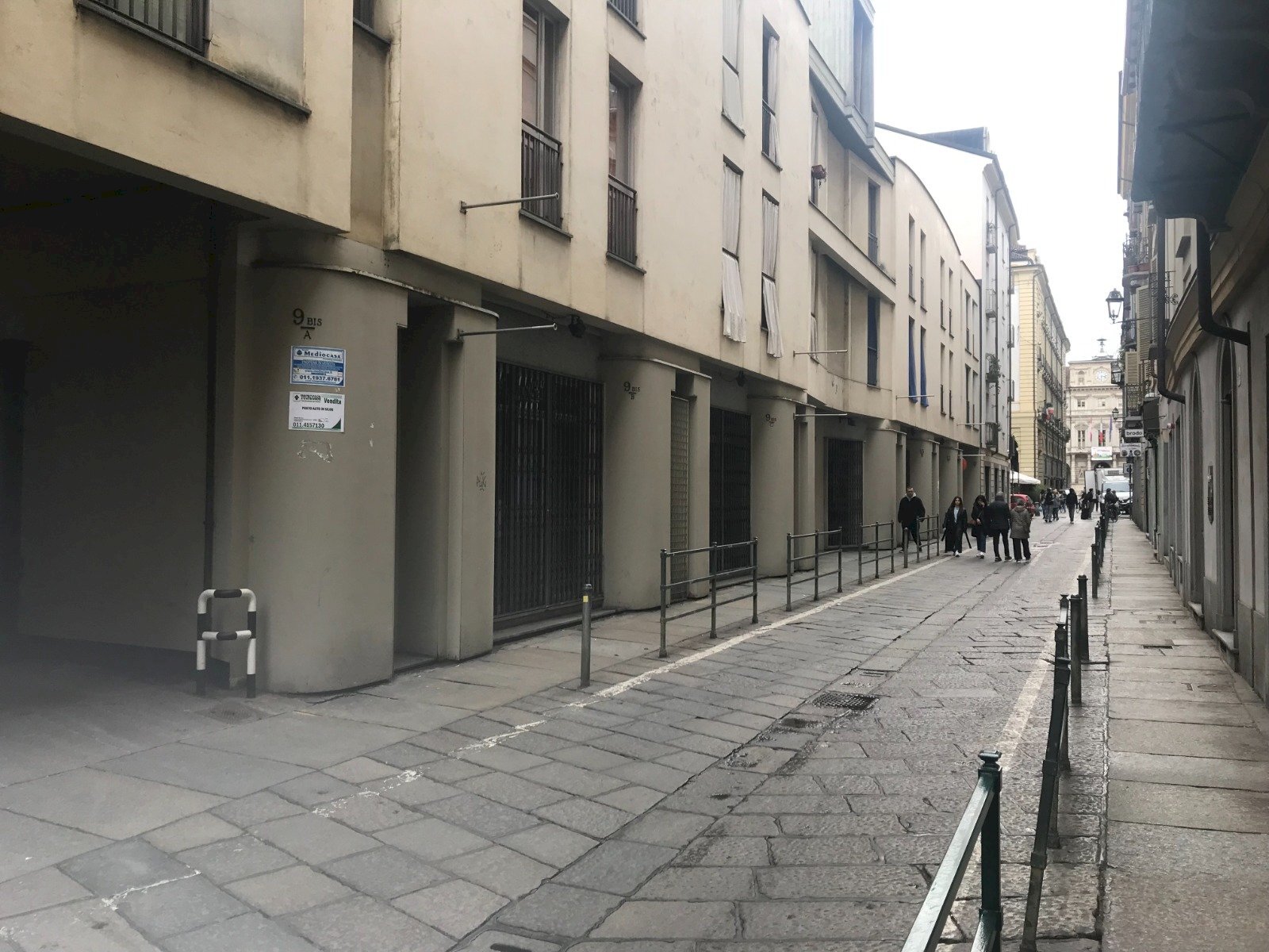 esterno - Garage - Parcheggio piazza Castello, Torino (zona Centro) - foto 2