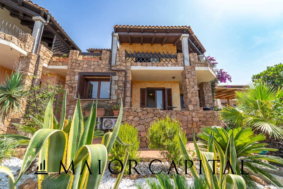 Villa a Schiera Via marghine, Loiri Porto San Paolo - foto 1