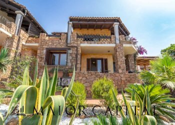 Villa a Schiera Via marghine, Loiri Porto San Paolo - foto 1