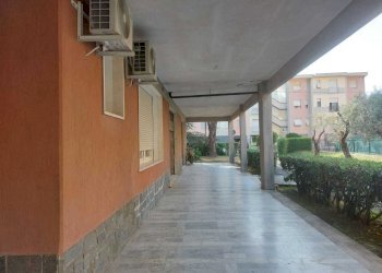 9c8f851e-50f0-4cb8-a6ad-a0f93113b7fe.JPG - Locale Commerciale Via Aglione 3, Castelnuovo Magra - foto 3