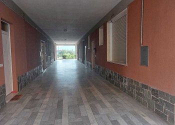 e672cb94-e1d3-472b-8014-2654b4a6ad8a.JPG - Locale Commerciale Via Aglione 3, Castelnuovo Magra - foto 6