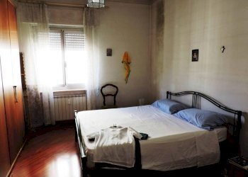 Camera - Trilocale via Matteo Vinzoni 5, Genova (zona Sampierdarena) - foto 5