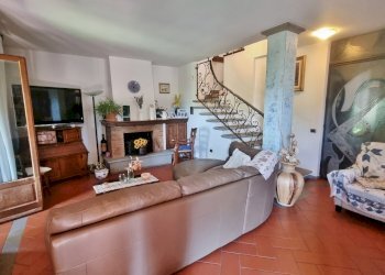 20230711_111457.jpg - Independent house Vicchio - photo 2