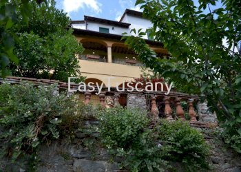 fronte casa 2.jpg - Terratetto - Terracielo Villa Basilica - foto 4