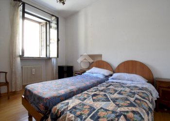 Three-room apartment Via Emilio Chanoux, Chatillon - photo 6