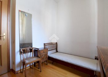 Three-room apartment Via Emilio Chanoux, Chatillon - photo 16