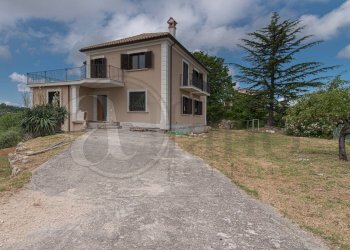 Villa Unifamiliare Via Sant'Angelo, Arpino - foto 1