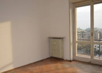 Stanza non arredata - Two-room apartment via Ercole Ferrario, 12, Gallarate - photo 5