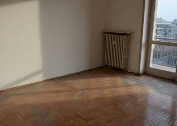 Stanza non arredata - Two-room apartment via Ercole Ferrario, 12, Gallarate - photo 10