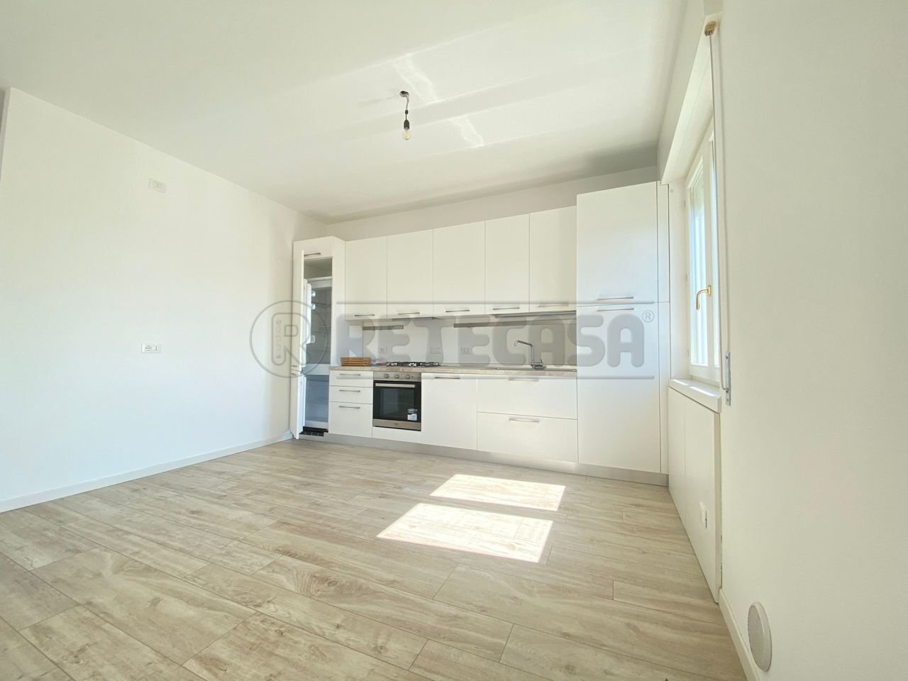 2.jpg - Three-room apartment Bassano del Grappa - photo 2