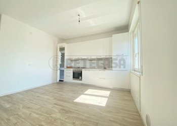 2.jpg - Three-room apartment Bassano del Grappa - photo 2